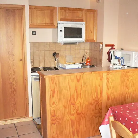 Apartment Le Centre - Pour 4 Personnes Mae-3340